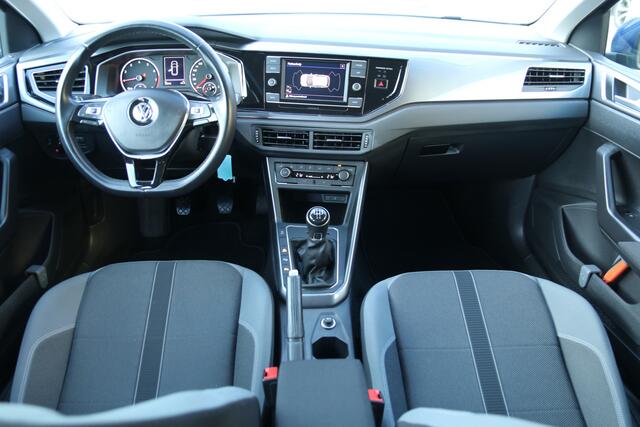 Volkswagen POLO 1.0 TSI Highline / 95 PK / Climate / APP Connect /