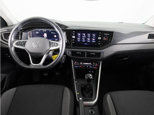 Volkswagen POLO 1.0 TSI Life Business | Navigatie | Parkeer sensoren | Climate Geregelde Airco |