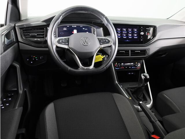 Volkswagen POLO 1.0 TSI Life Business | Navigatie | Parkeer sensoren | Climate Geregelde Airco |