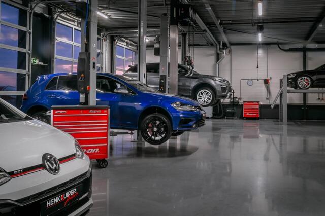 Volkswagen POLO 1.0 TSI DSG R-Line /Navi / Virt. cockpit /IQ LED/17LM /Zwart dak