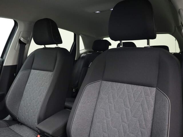 Volkswagen POLO 1.0TSI/95PK Move · Navigatie · Parkeersensoren · Stoelverwarming · Garantie tot januari 2026 · TOPDEAL
