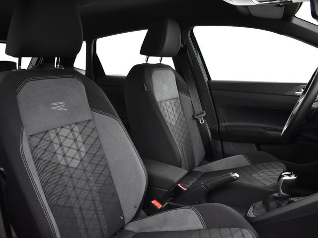 Volkswagen POLO 1.0 TSI 95pk R-line DSG Automaat | Achteruitrijcamera | Apple Carplay | Android auto | Navigatie | Climatronic | Garantie t/m 03-06-2026