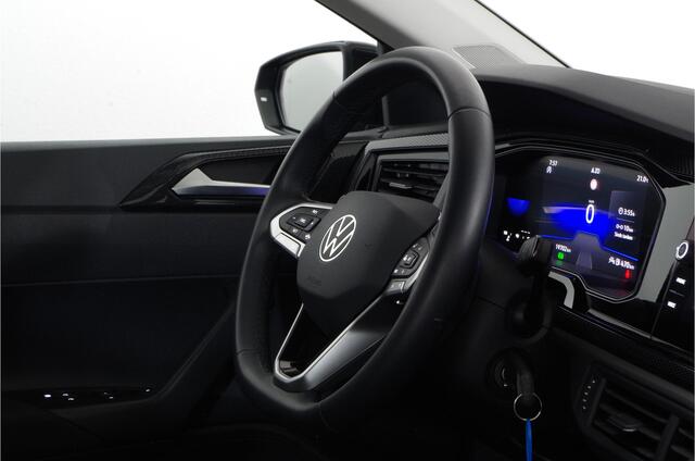 Volkswagen POLO 1.0 TSI Life > Automaat/Torsby velgen/Camera/stoelverwarming... | 2491 |