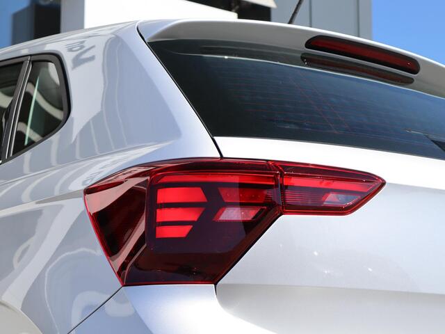 Volkswagen POLO 1.0 TSI 95 pk Life | Navigatie | App Connect | PDC | Travel Assist | LED | 15'' Essex | All Season | Fabrieksgarantie tot 10-01-2028 of 100.000km |