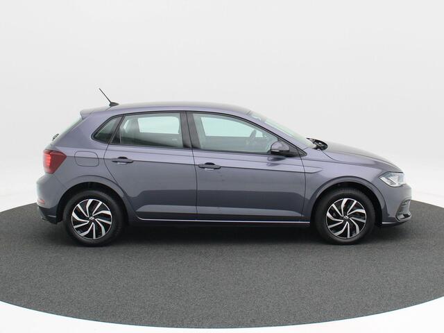 Volkswagen POLO 1.0 TSi Life Business | Navigatie | Climate Controle | Adaptive Cruise | Stoelverwarming | 15 Inch | Parkeersensoren | 68.316 Km!!