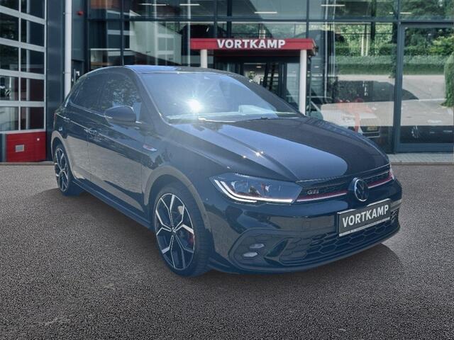 Volkswagen POLO 2.0 TSI DSG GTI PANO-DAK/CAMERA/BEATS/NAVI/ACC/CARPLAY/STOELVERW