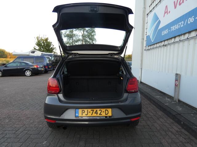 Volkswagen POLO 1.2 TSI COMFORTLINE,Airco,Cruise,Bltooth