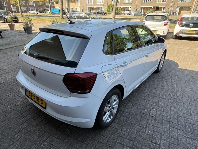 Volkswagen POLO 1.0 TSI Comfortline / Airco/ Navigatie/ Cruise/ Apple carplay/ LMV