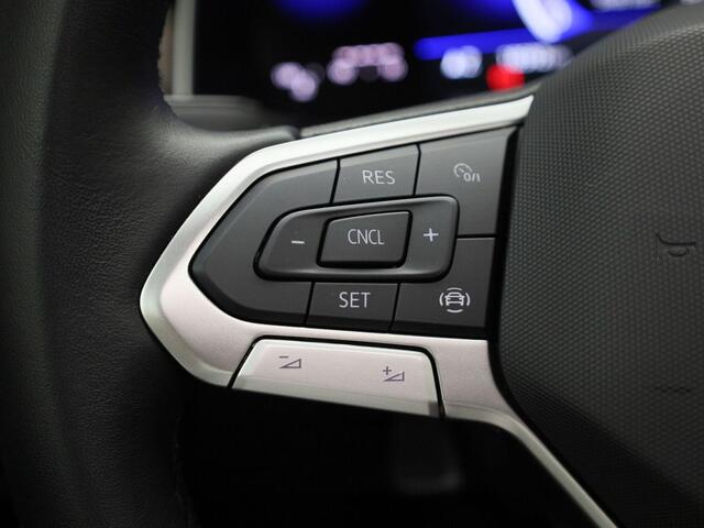 Volkswagen POLO 1.0TSI/95PK R-Line DSG · Navigatie · Panoramadak · Camera + Parkeersensoren