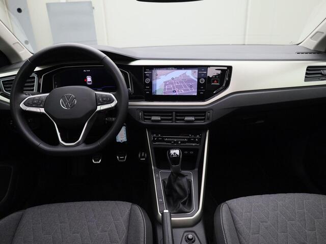 Volkswagen POLO 1.0TSI/95PK Move · Panoramadak · Camera + Parkeersensoren · Stoelverwarming · Garantie tot januri 2026