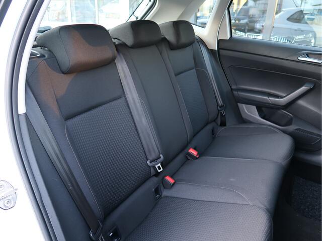 Volkswagen POLO 1.0 TSI Comfortline Automaat Executive | Parkeercamera |