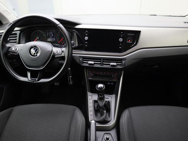 Volkswagen POLO 1.0 TSI 95PK Comfortline | Stoelverwarming | Apple Carplay | Android auto | Parkeersensoren | Achteruitrijcamera |