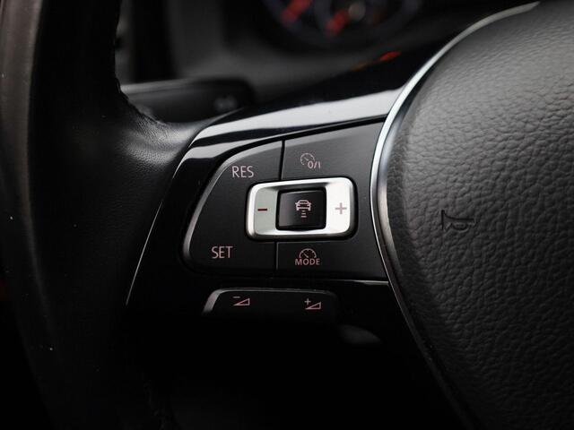 Volkswagen POLO 1.0 TSI 95PK Comfortline | Stoelverwarming | Apple Carplay | Android auto | Parkeersensoren | Achteruitrijcamera |