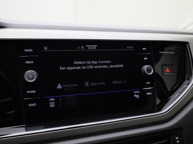 Volkswagen POLO 1.0 TSI 95PK Comfortline | Stoelverwarming | Apple Carplay | Android auto | Parkeersensoren | Achteruitrijcamera |