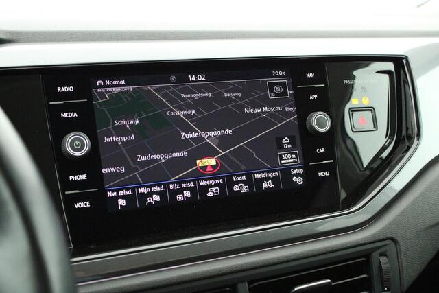 Volkswagen POLO 1.0 TSI 95pk DSG Highline Virtual Cockpit Climate Control Parkeersensoren Navigatie