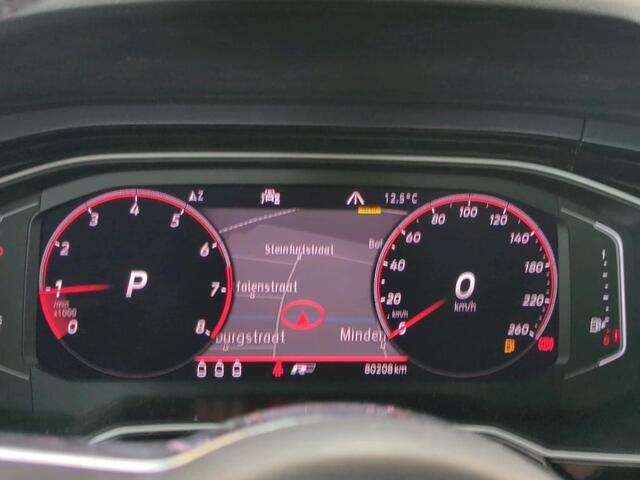 Volkswagen POLO 1.0 TSI 95pk DSG Highline Business R R-Line Panoramadak Camera Winterpakket Navigatie LED Koplampen