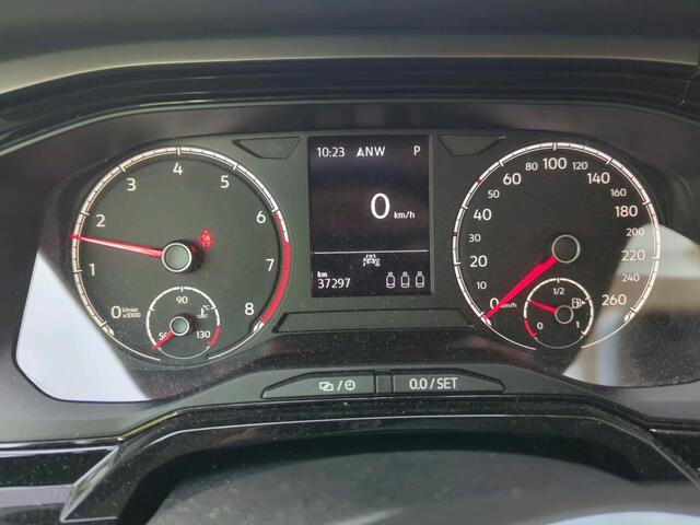 Volkswagen POLO 1.0 TSI Comfortline / DSG/ Metallic/ Airco/ Navi/ Parkeersensoren
