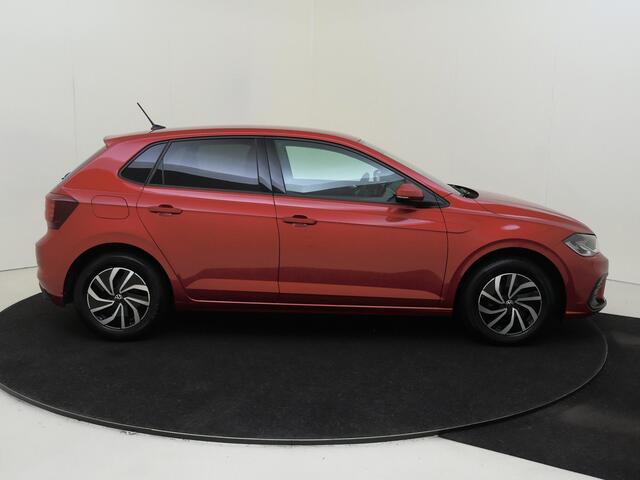 Volkswagen POLO 1.0 TSI Life | Parkeersensoren | Adaptieve Cruise Control | CarPlay | Bluetooth | Climate control |
