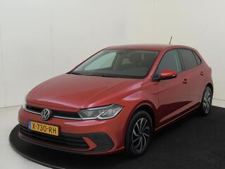 volkswagen-polo-1.0-tsi-life--park
