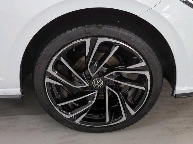 Volkswagen POLO 1.0 TSI R-Line /DSG/ Digitale Cockpit/ Matrix Led/ Panoramadak/ R Line Int + Ext/ / facelift/ Clima/ Navi/ Parkeersensoren/ 18 lmv