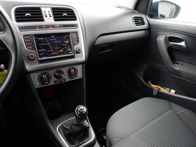 Volkswagen POLO 1.0 BlueMotion Highline- NAP 89dkm, CarPlay, Navigatie, Cruise, Clima, Comfort Interieur