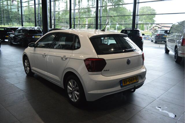 Volkswagen POLO 1.0 TSI Comfortline navi clima cruise pdc 95 pk !!