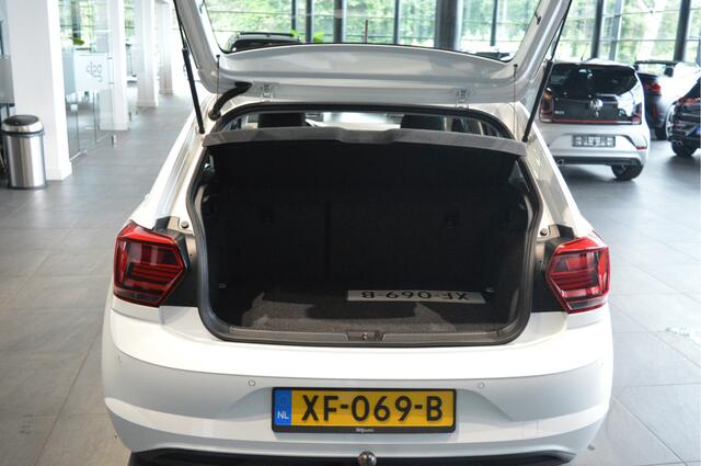 Volkswagen POLO 1.0 TSI Comfortline navi clima cruise pdc 95 pk !!