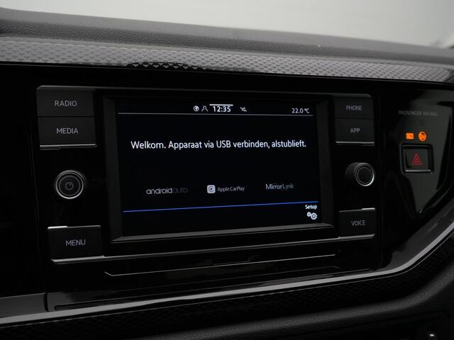 Volkswagen POLO Life 1.0 TSI 95 pk | Parkeersensoren voor/achter | Apple Carplay / Android Auto | Adaptive Cruise | 15 inch