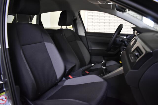 Volkswagen POLO 1.0 MPI POLO LIFE VIRTUAL/PDC/NAVI