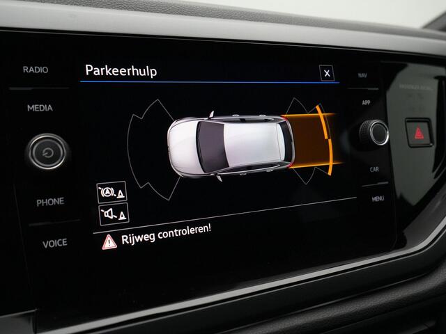 Volkswagen POLO 1.0 TSI 95 pk R-Line | Parkeersensoren voor/achter | Adaptive Cruise | Apple Carplay / Android Auto
