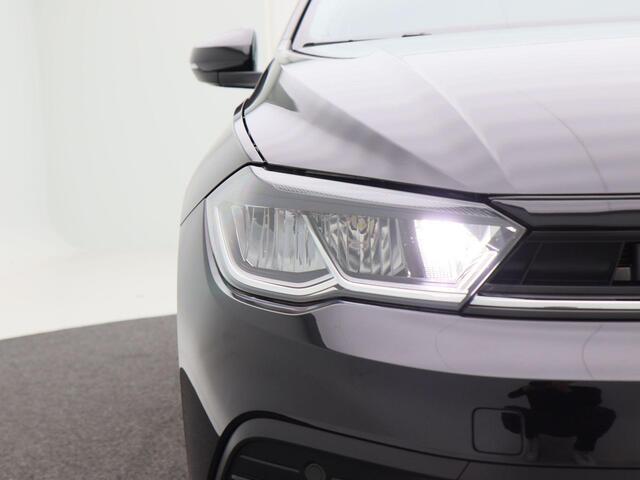 Volkswagen POLO 1.0 TSi Life | Airco | Adaptive Cruise | 15 Inch | CarPlay | 20.080 Km!!