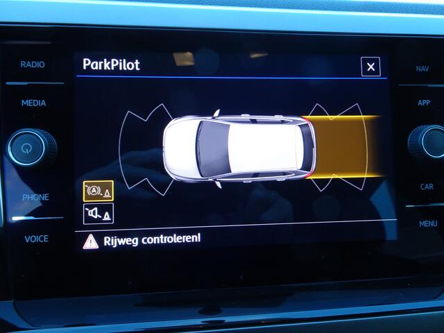 Volkswagen POLO 1.0 TSI Comfortline Airco, cruise controle, app-connect, navigatie, parkeersensoren voor en achter, enz.