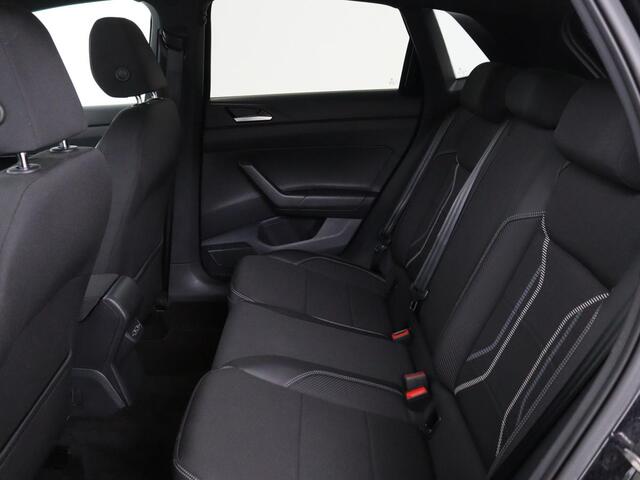 Volkswagen POLO 1.0 TSI R Line | Panoramadak | Virtual Cockpit | Full LED | Camera | Carplay | Adaptive cruise | Trekhaak | Climate control | Navigatie | Bluetooth