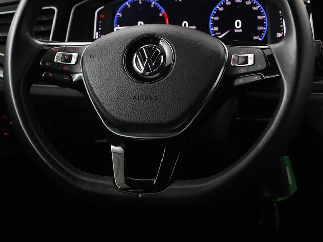 Volkswagen POLO 1.0 TSI R Line | Panoramadak | Virtual Cockpit | Full LED | Camera | Carplay | Adaptive cruise | Trekhaak | Climate control | Navigatie | Bluetooth