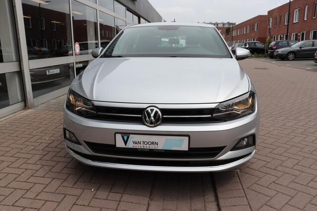 Volkswagen POLO 1.0 TSI Highline Automaat, 116 PK Navigatie, Nederlandse auto.