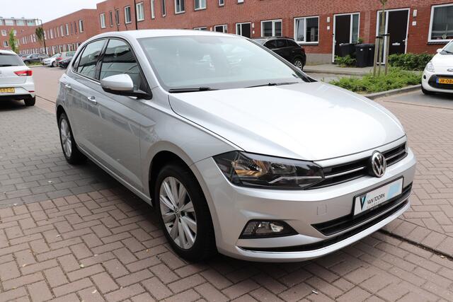 Volkswagen POLO 1.0 TSI Highline Automaat, 116 PK Navigatie, Nederlandse auto.