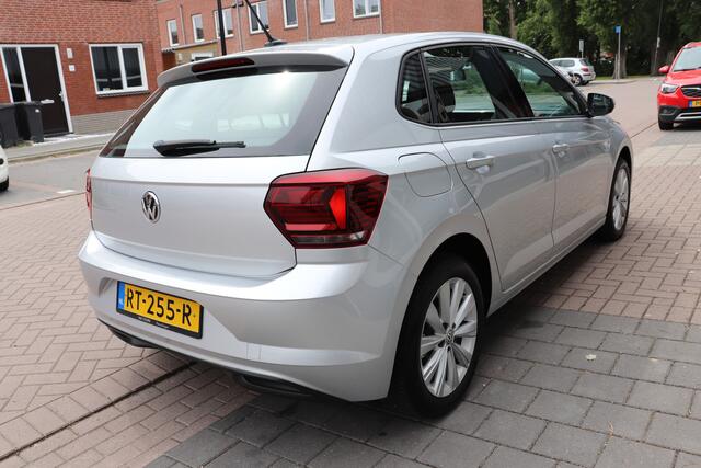Volkswagen POLO 1.0 TSI Highline Automaat, 116 PK Navigatie, Nederlandse auto.