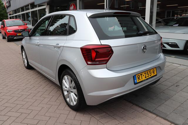Volkswagen POLO 1.0 TSI Highline Automaat, 116 PK Navigatie, Nederlandse auto.