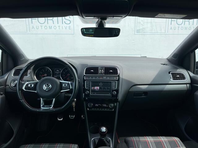 Volkswagen POLO 1.8 TSI GTI PANO | ZEER NETTE AUTO | STOELVERW | PDC VOOR & ACHTER | CARPLAY |