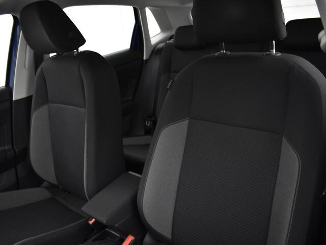 Volkswagen POLO 1.0 Tsi 95pk Life · Apple/Android Car Play · P-Sensoren · ACC · DAB · Airco · 15'' Inch · Garantie t/m 23-01-2027 of 100.000km