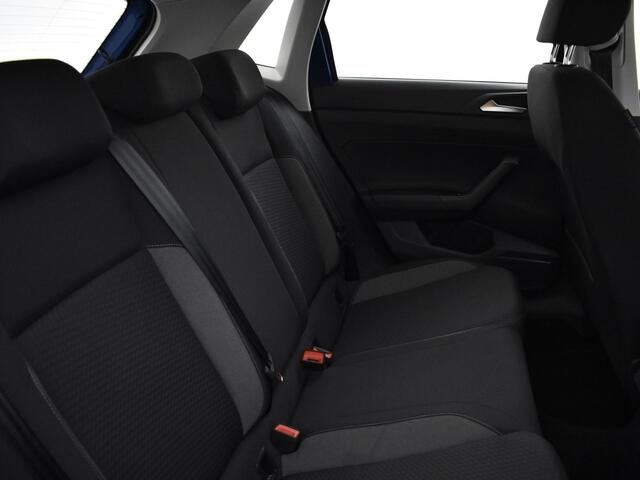 Volkswagen POLO 1.0 Tsi 95pk Life · Apple/Android Car Play · P-Sensoren · ACC · DAB · Airco · 15'' Inch · Garantie t/m 23-01-2027 of 100.000km
