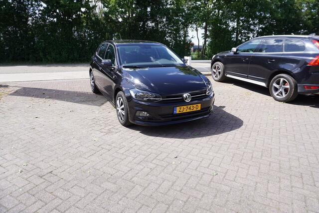 Volkswagen POLO 1.0 Comfortline Business CRUISE NAVI CARPLAY CLIMA PDC V+A