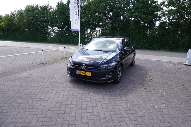Volkswagen POLO 1.0 Comfortline Business CRUISE NAVI CARPLAY CLIMA PDC V+A
