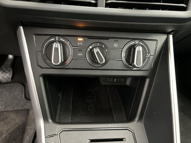 Volkswagen POLO 1.0 Tsi 95pk Life · Apple/Android Car Play · Navi · P-Sensoren · Airco · Getint Glas · 15'' Inch · Garantie t/m 23-02-2027 of 100.000km