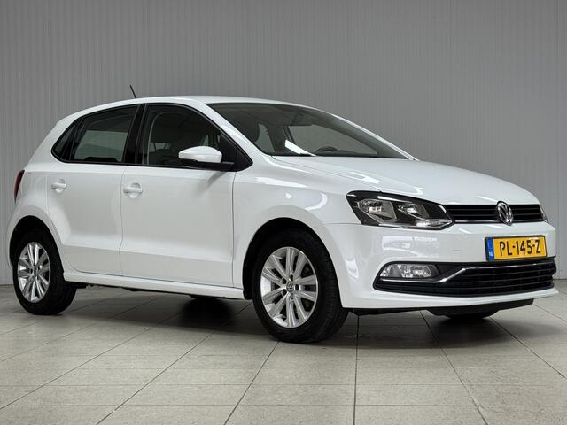 Volkswagen POLO 1.2 TSI Comfortline/ Facelift!/ Parelmoer!/ 5-Drs/ Apple + Android/'15'' LMV/ Navi/ Airco/ Cruise/ Elek. pakket/ Isofix/ Bluetooth/ Armsteun/ LEDER. Stuur/ Mistl./ Dagrijverl.