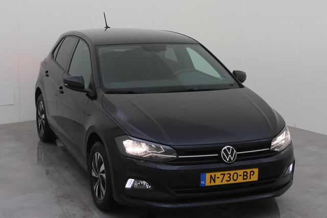 Volkswagen POLO 1.0 TSI Comfortline / Digitaal dashboard / Navigatie / App connect / LED / Parkeersensoren V+A / Camera /