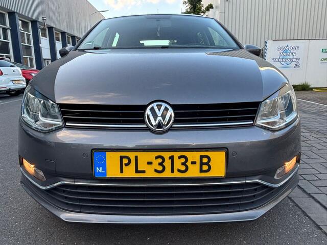 Volkswagen POLO 1.2 TSI COMFORTLINE BUSINESS R HANDGESCHAKELD 5-BAK