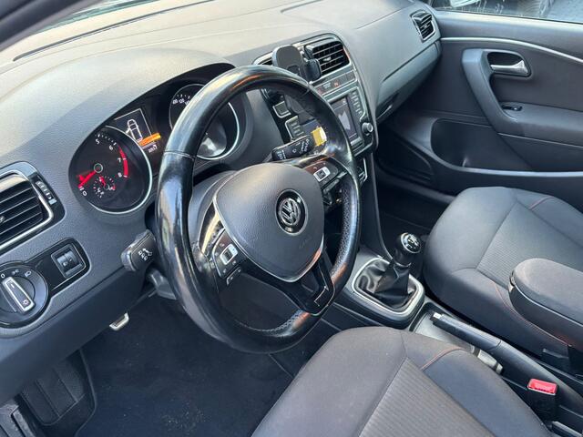 Volkswagen POLO 1.2 TSI COMFORTLINE BUSINESS R HANDGESCHAKELD 5-BAK
