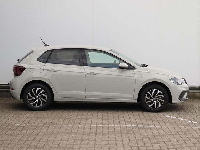 Volkswagen POLO Life Edition 1.0 TSI 95pk | Navigatie | Climate control | Achteruitrijcamera |