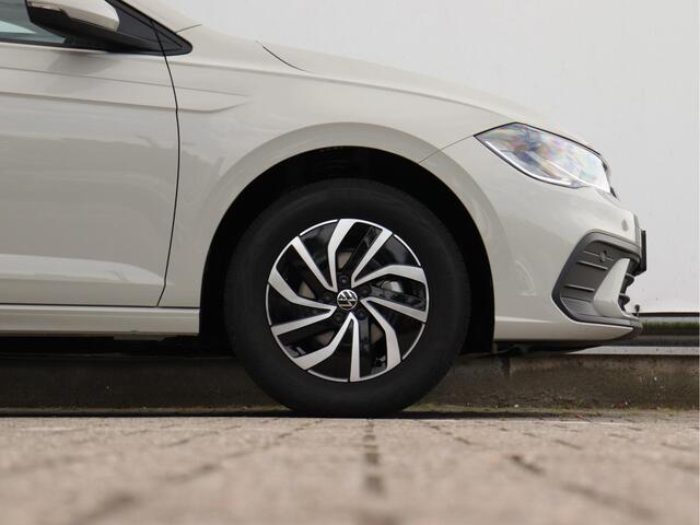 Volkswagen POLO Life Edition 1.0 TSI 95pk | Navigatie | Climate control | Achteruitrijcamera |
